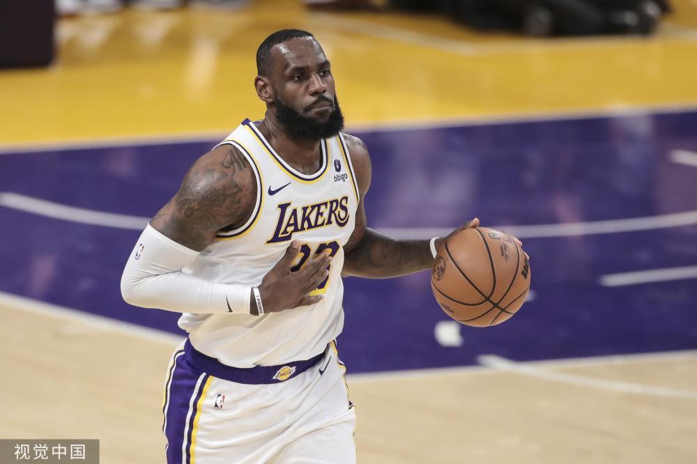 通过发出一 通过发出一