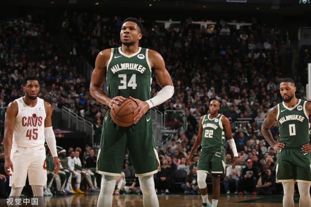 他全場狂砍 他全場狂砍