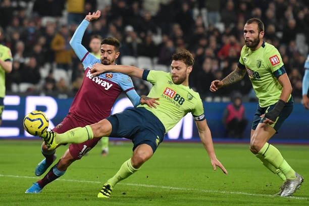 更在新春佳 更在新春佳